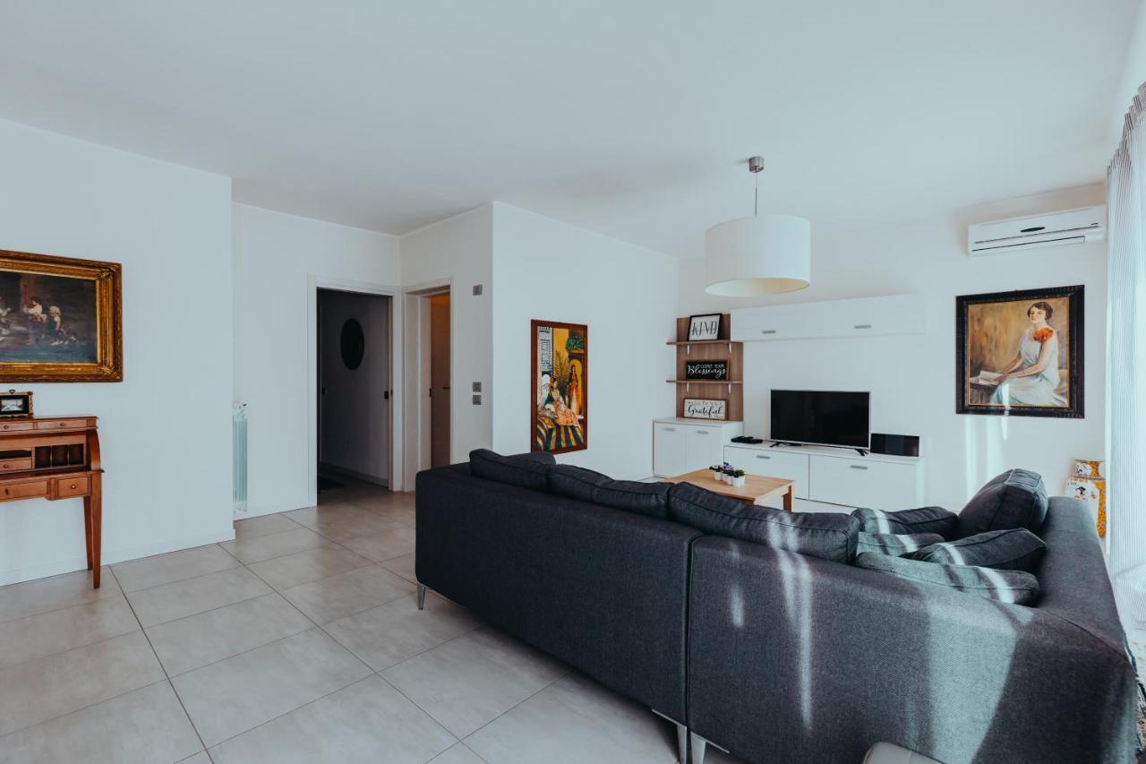 The Attico Apartment Padenghe sul Garda Exterior photo