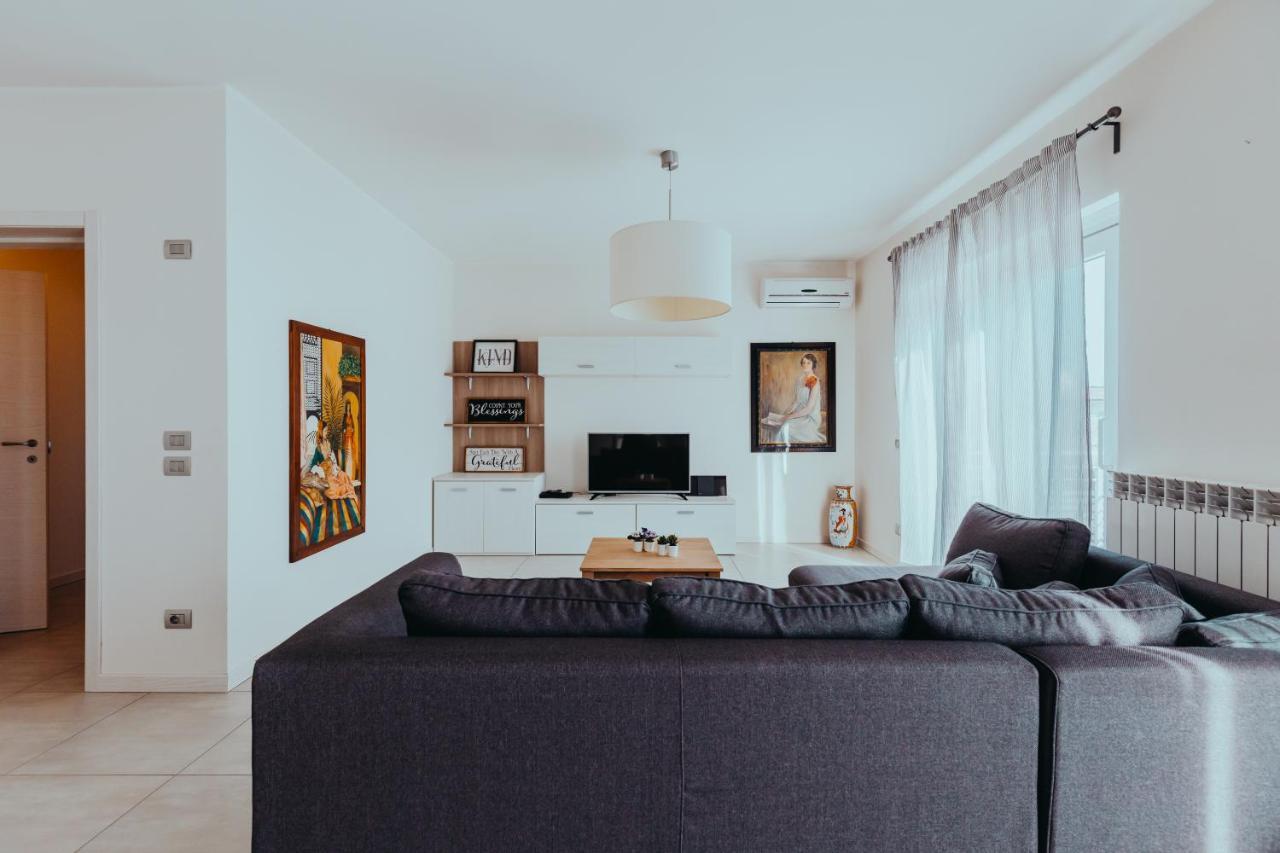 The Attico Apartment Padenghe sul Garda Exterior photo