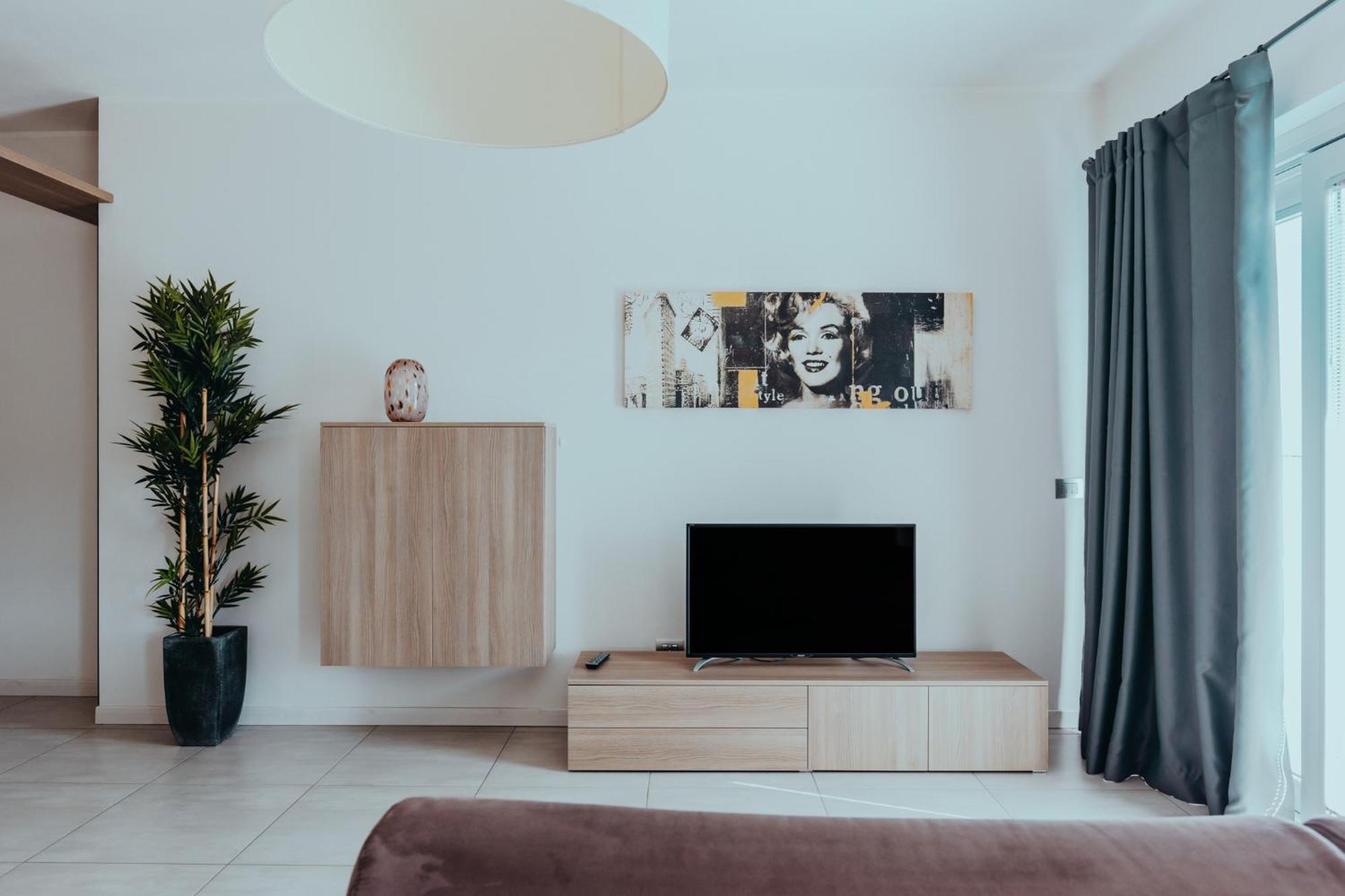 The Attico Apartment Padenghe sul Garda Exterior photo